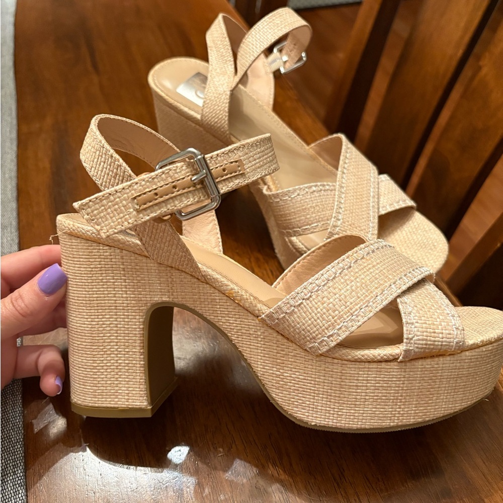Dolce Vita Women's Woven Platform Sandals size 6.5